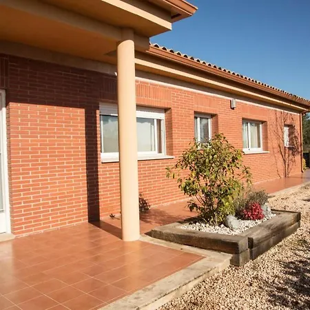 Holiday home Casa Bella Con Piscina Caldes De Montbui