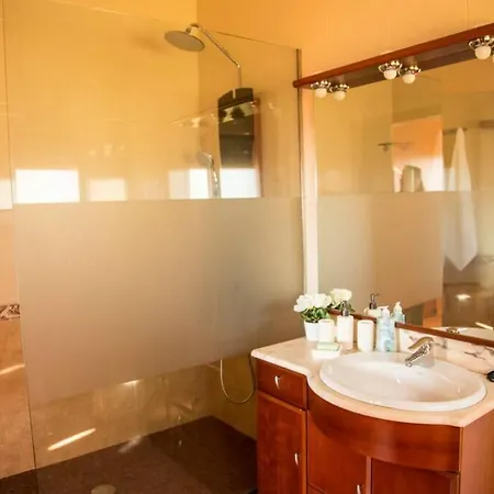 Casa Bella Con Piscina Nyaraló Caldes de Montbui